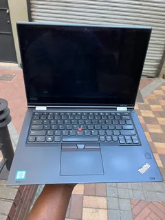 Lenovos thinkpad x380 core I7 8th gen 16gb 512gb touch