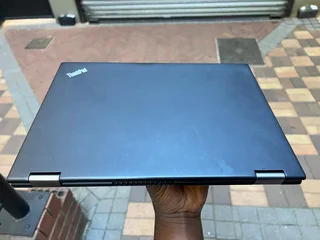 Lenovos thinkpad x380 core I7 8th gen 16gb 512gb touch