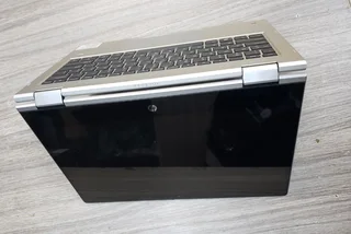 HP Probook x360 435 G10 13.3&#39; Ryzen 7 7730U 16GB RAM 1TB SSD Win 11 Pro 2-in-1 Laptop