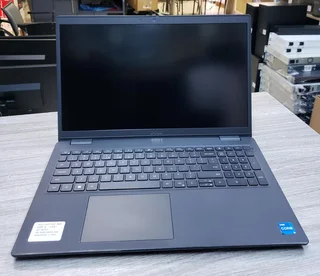 Dell Latitude 3520 15.6-inch Core i5-1145G7,(11th Gen), 8GB RAM 512GB SSD Win 11Pro