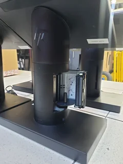 HP Engage One Retail Advanced I/O Connectivity Base POS SYSTEM, Intel  Pentium-44410Y,4GB RAM