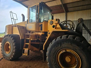 Mining equipment and yellow machinery