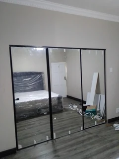 COMPETENT,  SKILLED,  EXPERIENCED AND PROFESSIONAL CARPENTER.