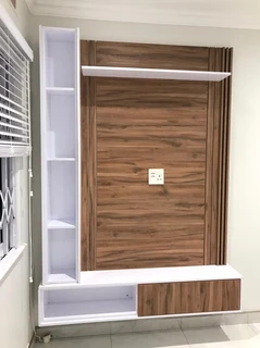 PROFESSIONAL, COMPETENT,  EXPERIENCED AND SKILLED CARPENTER.