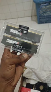 Hyper x fury 32gb ram 16v Samsung SSD Evo 60 ,.