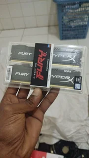 Hyper x fury 32gb ram 16v Samsung SSD Evo 60 ,.