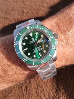Rolex Submariner &#34;Hulk&#34; Mens Automatic Watch Green Dial
