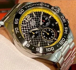 Tag Heuer F1 Mens Chronograph Watch Quartz Chronograph Checkered flag dial
