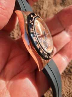 Rolex Daytona Mens Automatic Watch Gold/Rubber strap