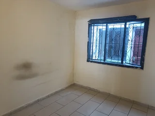 Outbuilding - Ad posted by Laura