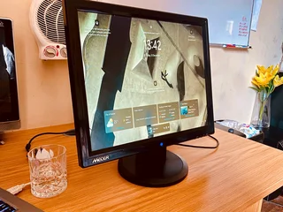 Mecer 19 inch VGA monitor