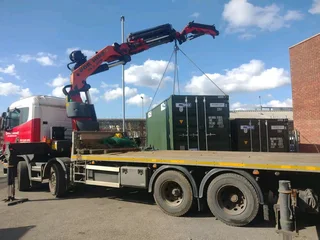 Crane trucks for hire