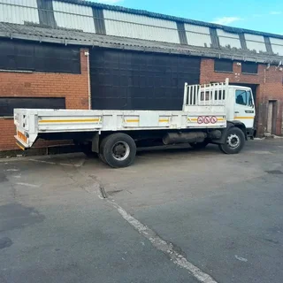 4 ton, 5 ton, and 8 ton trucks for hire. Pinetown and surrounding