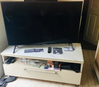 Samsung Uhd Tv Series 7 123cm Screen