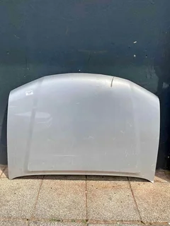 nissan navara bonnet