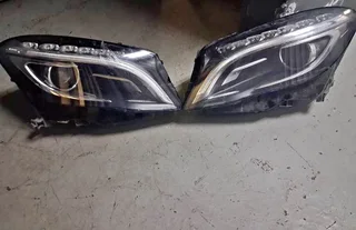 mercedez benz gla w156 headlight