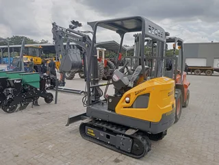 LY30 - GIANT 3 TON MINI EXCAVATOR BRAND NEW