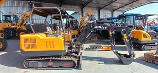LY30 - GIANT 3 TON MINI EXCAVATOR BRAND NEW