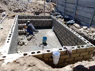 Build -in concert swimming pools