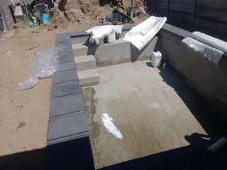 Pools profesionals repair and mantanence