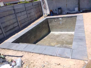 Pools profesionals repair and mantanence