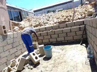 Pools profesionals repair and mantanence