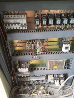 SEMI-AUTOMATIC FILLING MACHINE