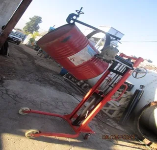 Drum Lift & Decanter