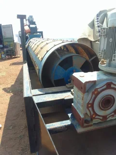 ALLUVIAL GOLD/HEAVY MINERALS RECOVERY PLANT ON TRAILOR (PILOT PLANT)