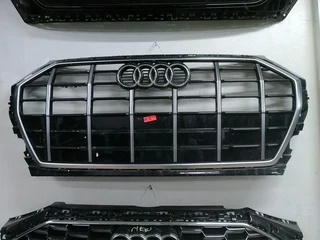 Audi front grills all types available for sell