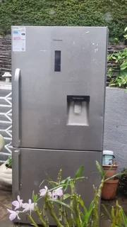 Fridge and freezer repairs on-site