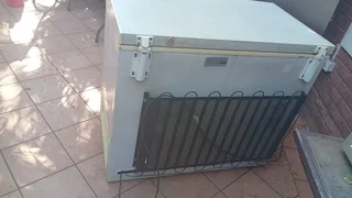 Fridge and freezer repairs on-site