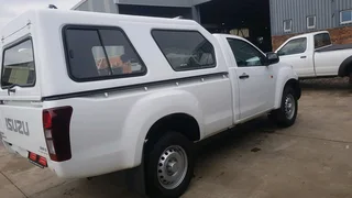 Isuzu D-Max 2023 LWB Canopy – Secondhand, Perfect Condition – R9,000