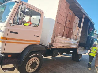 8 ton truck for hire