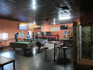 PUB  GRILL SLOTS WOODSTOCK R1.77 m
