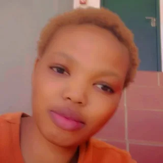 My name is thelma I' am from Zimbabwe ,Married woman ,22years old, I stay in ester river