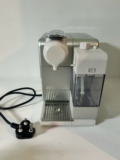 Nespresso Delonghi, Lattissima Touch Coffee Machine with Milk Frother