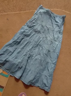 Second hand clothes and shoes for sale