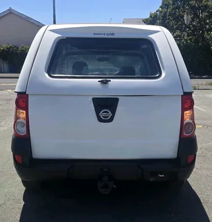 2019 Nissan NP200 1.6i Aircon Safety Pack