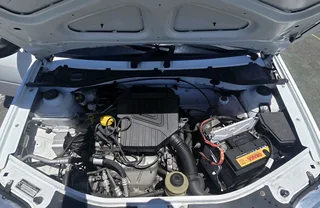 2019 Nissan NP200 1.6i Aircon Safety Pack