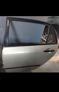 RUN X 2006 : LEFT REAR DOOR