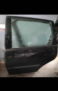 Volkswagen Polo Vivo 2006 : L/r Door (hatchback)