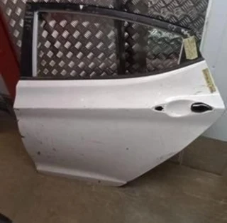 Hyundai Elantra J8 : Left Rear Door ( Shell)