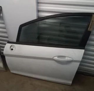 Ford Fiesta 2015 : Left Front Door (shell)