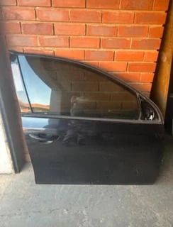 Golf 6 : Right Front Door (shell)