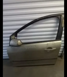 Ford Focus H/b : Left Front Door