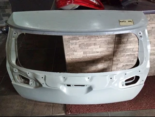 Toyota Auris 2013 : Tailgate