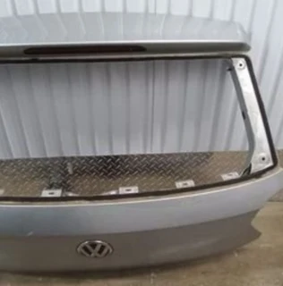 Polo 8 : Tailgate (shell)