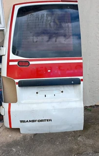 Volkswagen Transporter  : Tailgate (left Rear )
