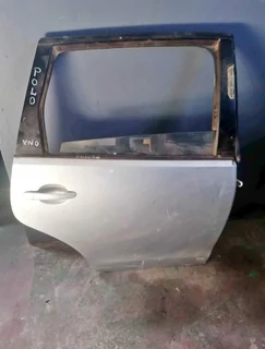 Polo Vivo : Right Rear Door (shell)